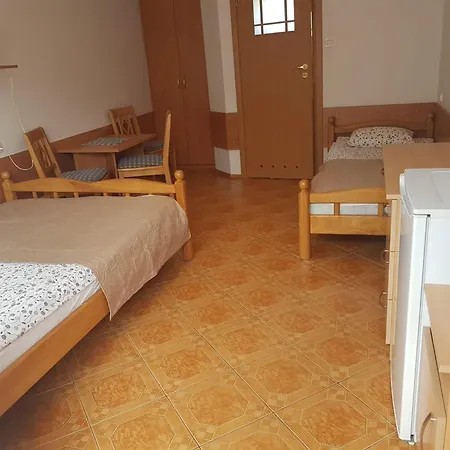 Asia- Pokoje Goscinne I Studia Ostrowo  Camera foto