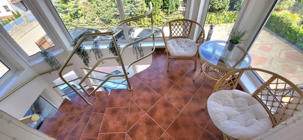 Asia- Goscinne I Studia Apartment *